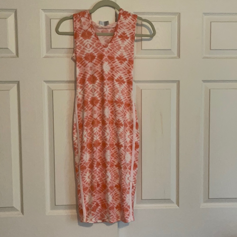 Tie dye slinky hooded dress knee length